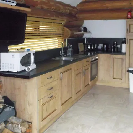 Дом отдыха Lyne View, Log Cabin Kirklinton